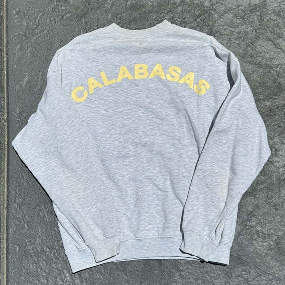 Yeezy Season 5 Grey Calabasas Crest Crewneck Size XS Kanye West - Picture 11 of 15